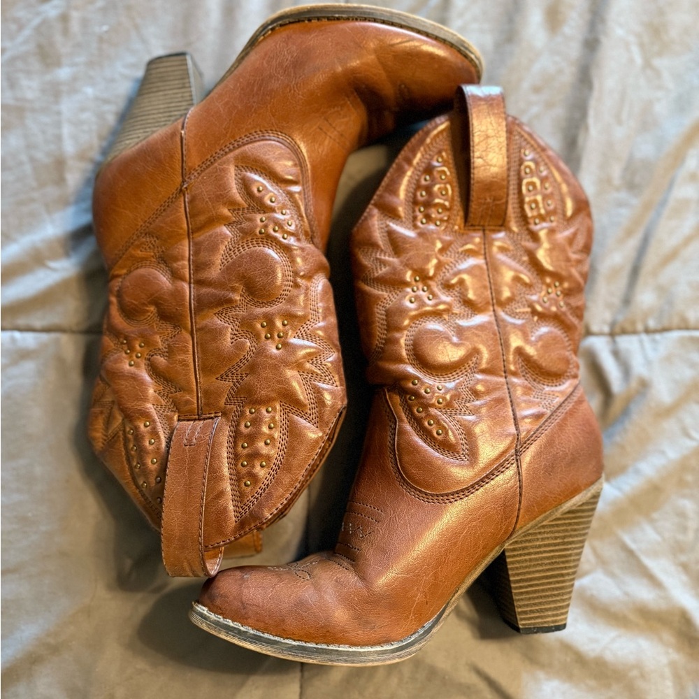 Size 8 1/2 MIA brand “cowgirl boot” with heel